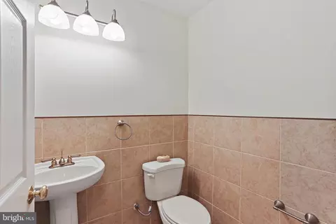 Bath - 10630 Georgia Ave, Silver Spring, MD 20902 photo 1 of 6