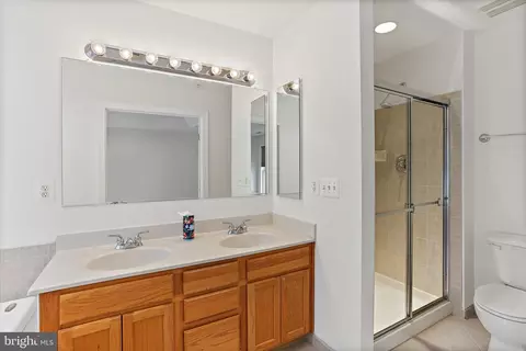 Bath - 10630 Georgia Ave, Silver Spring, MD 20902 photo 6 of 6