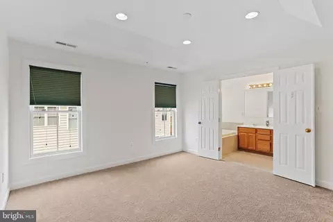 Bedroom - 10630 Georgia Ave, Silver Spring, MD 20902 photo 6 of 8