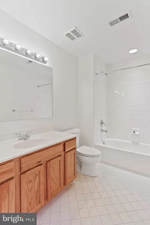 Bath - 10630 Georgia Ave, Silver Spring, MD 20902 photo 4 of 6