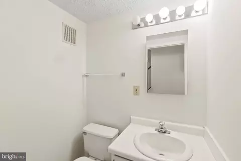 Bath - 1408 Cavendish Dr, Silver Spring, MD 20905 photo 8 of 8