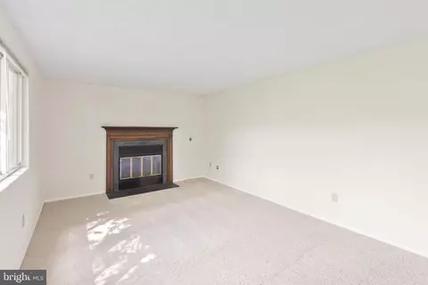 Living - 1408 Cavendish Dr, Silver Spring, MD 20905 photo 4 of 4
