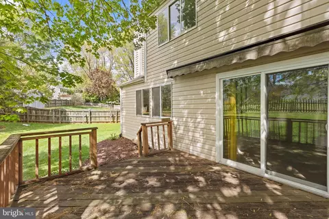 Exterior - 1408 Cavendish Dr, Silver Spring, MD 20905 photo 9 of 14