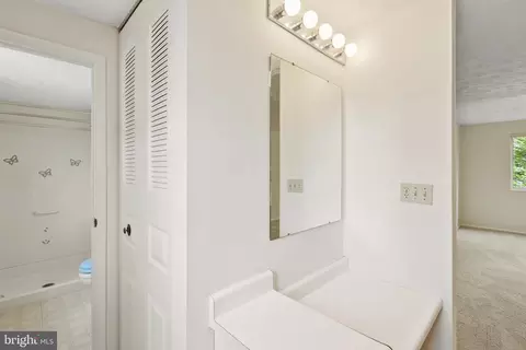 Bath - 1408 Cavendish Dr, Silver Spring, MD 20905 photo 6 of 8