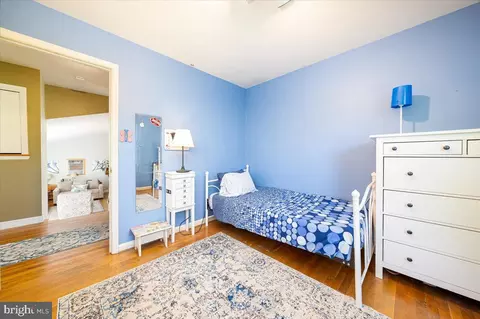 Bedroom - 10612 Stoneyhill Ct, Silver Spring, MD 20901 photo 4 of 4