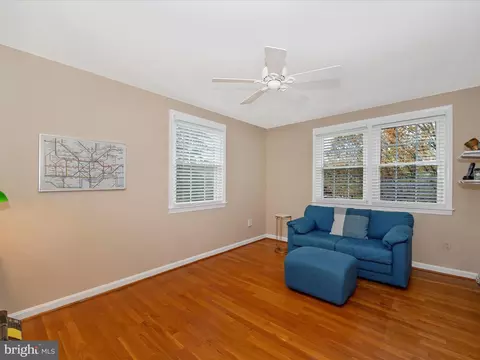 Living - 11906 Devilwood Dr, Potomac, MD 20854 photo 9 of 12