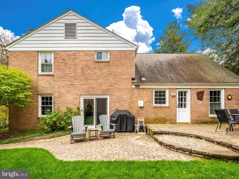 Exterior - 11906 Devilwood Dr, Potomac, MD 20854 photo 3 of 11