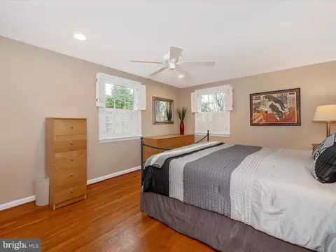 Bedroom - 11906 Devilwood Dr, Potomac, MD 20854 photo 1 of 6