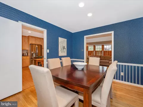 Dining - 11906 Devilwood Dr, Potomac, MD 20854 photo 2 of 4