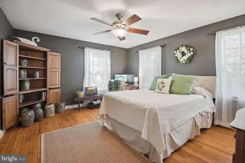 Bedroom - 815 Notley Rd, Silver Spring, MD 20904 photo 4 of 6