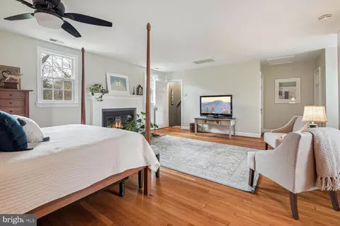 Bedroom - 815 Notley Rd, Silver Spring, MD 20904 photo 3 of 6