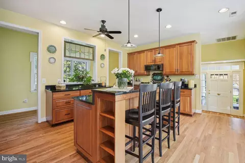 Kitchen - 815 Notley Rd, Silver Spring, MD 20904 photo 3 of 6
