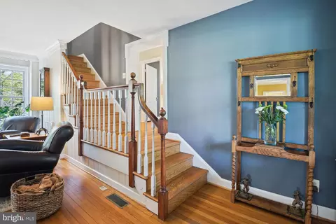 Entry Way - 815 Notley Rd, Silver Spring, MD 20904 photo 1 of 3