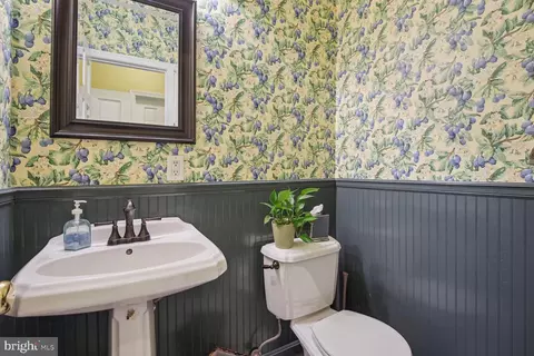 Bath - 815 Notley Rd, Silver Spring, MD 20904 photo 1 of 4