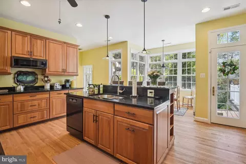 Kitchen - 815 Notley Rd, Silver Spring, MD 20904 photo 4 of 6