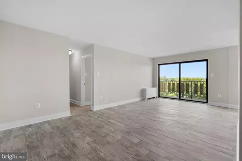 8830 Piney Branch Rd #1205, Silver Spring, MD 20903 photo 6