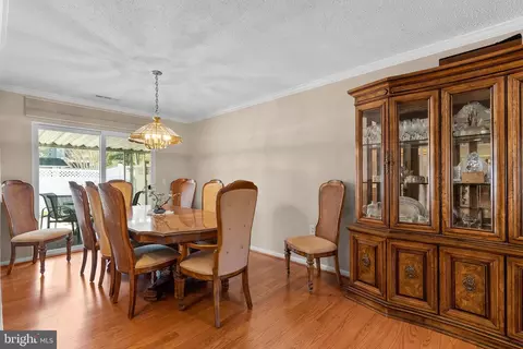 Dining - 4 Pimlico Ct #13-B, Silver Spring, MD 20906 photo 2 of 2