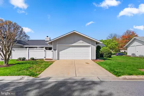 Exterior - 4 Pimlico Ct #13-B, Silver Spring, MD 20906 photo 7 of 8