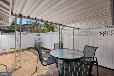 Exterior - 4 Pimlico Ct #13-B, Silver Spring, MD 20906 photo 4 of 8
