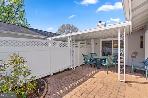 Exterior - 4 Pimlico Ct #13-B, Silver Spring, MD 20906 photo 5 of 8