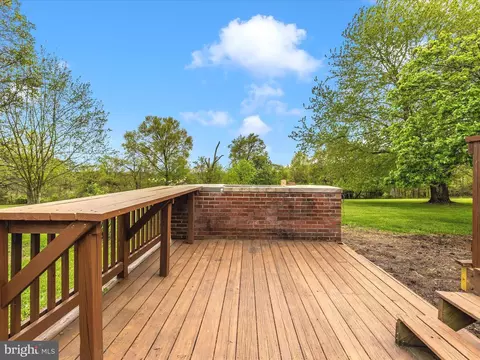 Exterior - 15920 Barnesville Rd, Boyds, MD 20841 photo 17 of 19