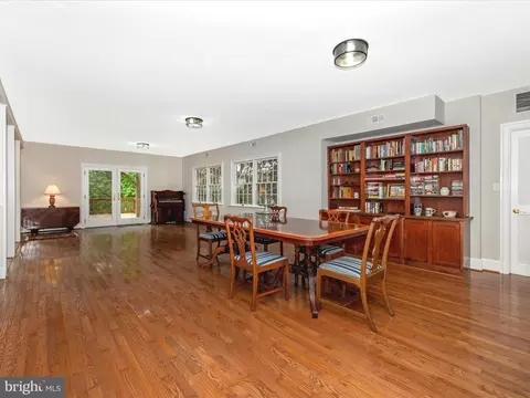 Dining - 15920 Barnesville Rd, Boyds, MD 20841 photo 4 of 4