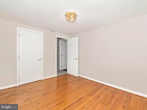Bedroom - 15920 Barnesville Rd, Boyds, MD 20841 photo 8 of 8