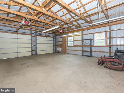 Exterior - 15920 Barnesville Rd, Boyds, MD 20841 photo 7 of 19