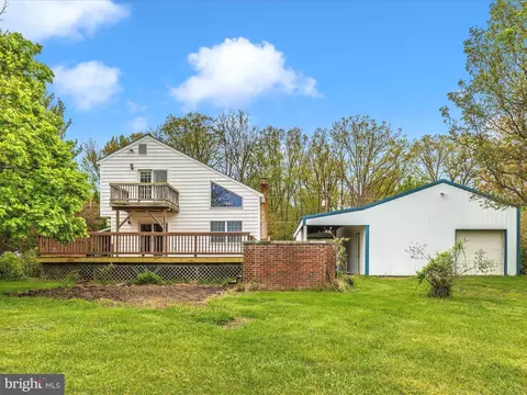 Exterior - 15920 Barnesville Rd, Boyds, MD 20841 photo 14 of 19