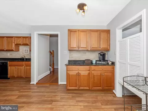 Kitchen - 15920 Barnesville Rd, Boyds, MD 20841 photo 7 of 7