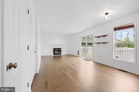 Entry Way - 3142 Fairland Rd, Silver Spring, MD 20904 photo 3 of 3