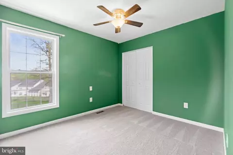 Bedroom - 3142 Fairland Rd, Silver Spring, MD 20904 photo 3 of 3