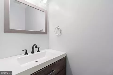 Bath - 3142 Fairland Rd, Silver Spring, MD 20904 photo 1 of 4
