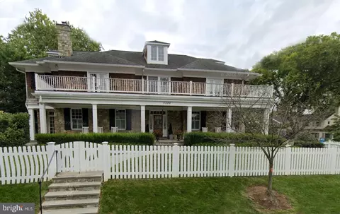 5206 Elm St, Bethesda, MD 20814