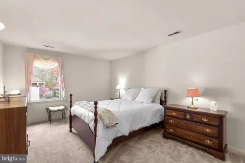 Bedroom - 605 Pebble Beach Dr, Silver Spring, MD 20904 photo 6 of 9