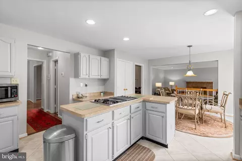 Kitchen - 605 Pebble Beach Dr, Silver Spring, MD 20904 photo 3 of 3