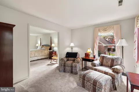 Living - 605 Pebble Beach Dr, Silver Spring, MD 20904 photo 5 of 8