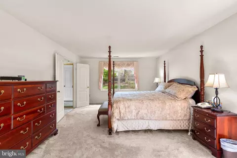 Bedroom - 605 Pebble Beach Dr, Silver Spring, MD 20904 photo 2 of 9