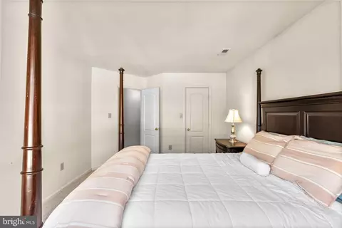 Bedroom - 605 Pebble Beach Dr, Silver Spring, MD 20904 photo 5 of 9