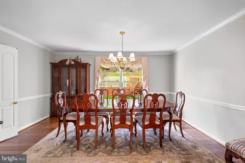 Dining - 605 Pebble Beach Dr, Silver Spring, MD 20904 photo 4 of 4