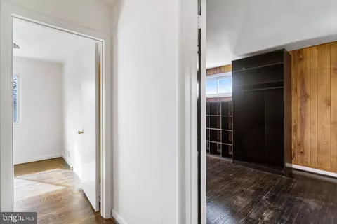 Entry Way - 403 Torrington Pl, Silver Spring, MD 20901 photo 3 of 4