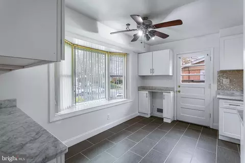 Kitchen - 403 Torrington Pl, Silver Spring, MD 20901 photo 4 of 10