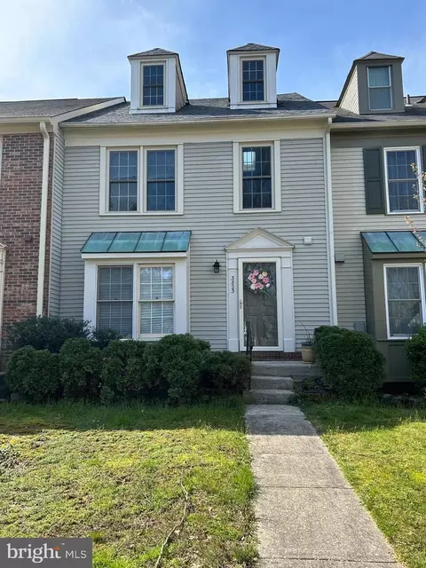 3823 Swan House Ct, Burtonsville, MD 20866