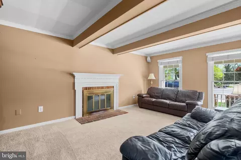Living - 4105 Danube Ct, Olney, MD 20832 photo 3 of 5