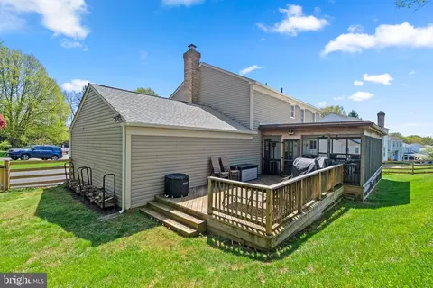 Exterior - 4105 Danube Ct, Olney, MD 20832 photo 5 of 8
