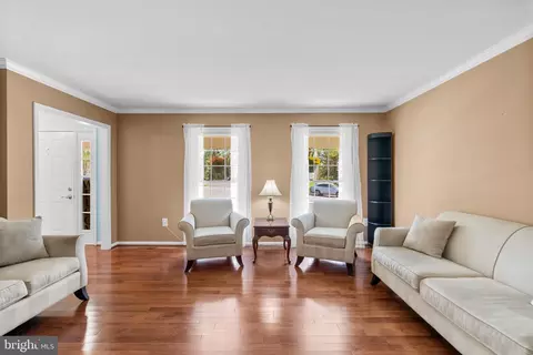 Living - 4105 Danube Ct, Olney, MD 20832 photo 1 of 5