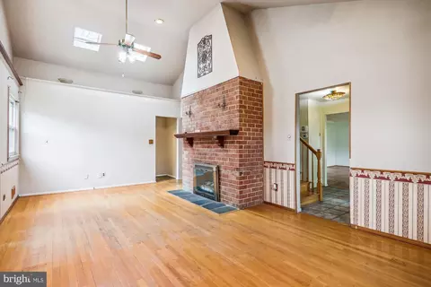 Living - 2905 Calverton Blvd, Silver Spring, MD 20904 photo 1 of 1