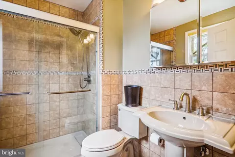 Bath - 2905 Calverton Blvd, Silver Spring, MD 20904 photo 3 of 3