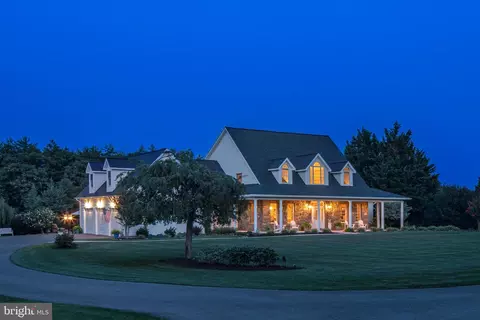 9649 Watkins Rd, Gaithersburg, MD 20882