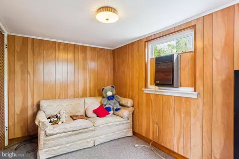 Living - 403 Harding Dr, Silver Spring, MD 20901 photo 5 of 5